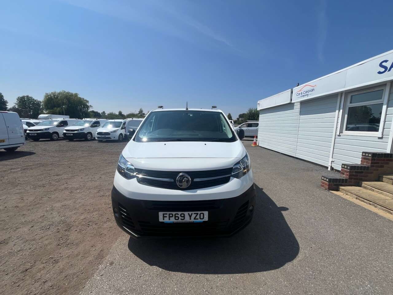 A 2019 VAUXHALL VIVARO 1.5 Turbo D 2900 Edition Panel Van 5dr Diesel Manual L1 H1 Euro 6 (s/s) (10 A 2019 VAUXHALL VIVARO 1.5 Turbo D 2900 Edition Panel Van 5dr Diesel Manual L1 H1 Euro 6 (s/s) (10