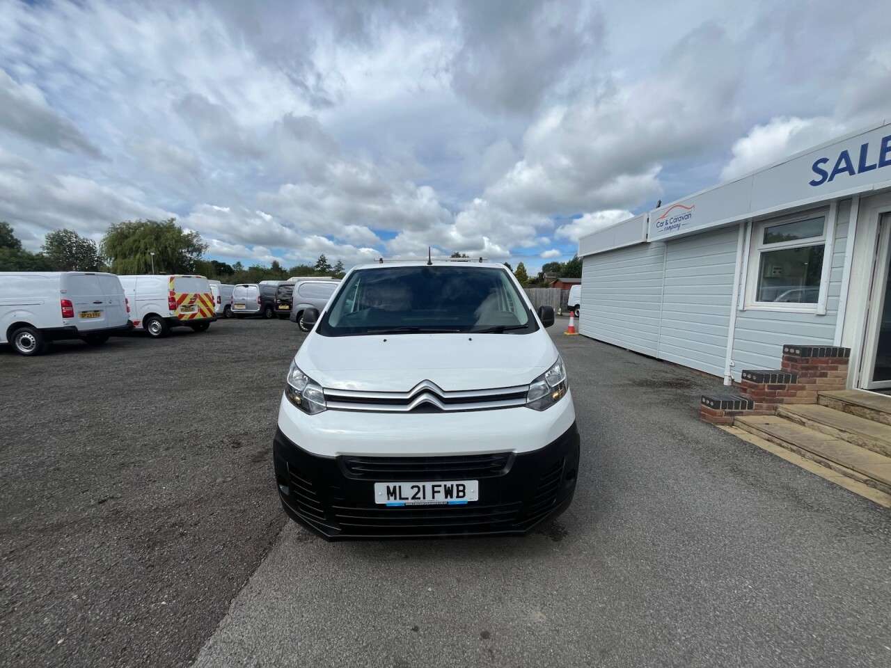 A 2021 CITROEN DISPATCH 1.5 BlueHDi 1000 Enterprise M Panel Van 6dr Diesel Manual FWD 2 Euro 6 (s/s A 2021 CITROEN DISPATCH 1.5 BlueHDi 1000 Enterprise M Panel Van 6dr Diesel Manual FWD 2 Euro 6 (s/s