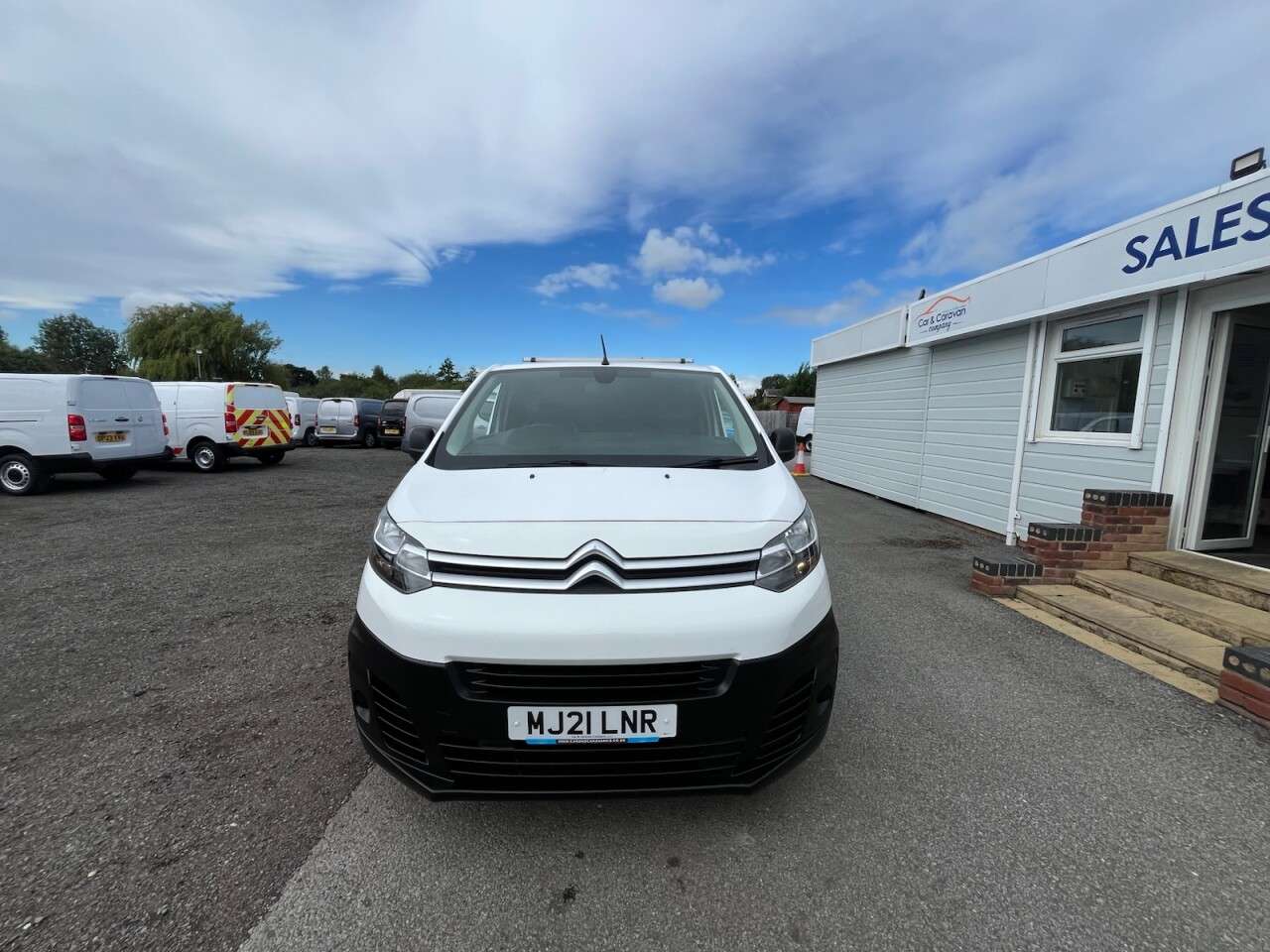 A 2021 CITROEN DISPATCH 1.5 BlueHDi 1000 Enterprise M Panel Van 6dr Diesel Manual FWD 2 Euro 6 (s/s A 2021 CITROEN DISPATCH 1.5 BlueHDi 1000 Enterprise M Panel Van 6dr Diesel Manual FWD 2 Euro 6 (s/s
