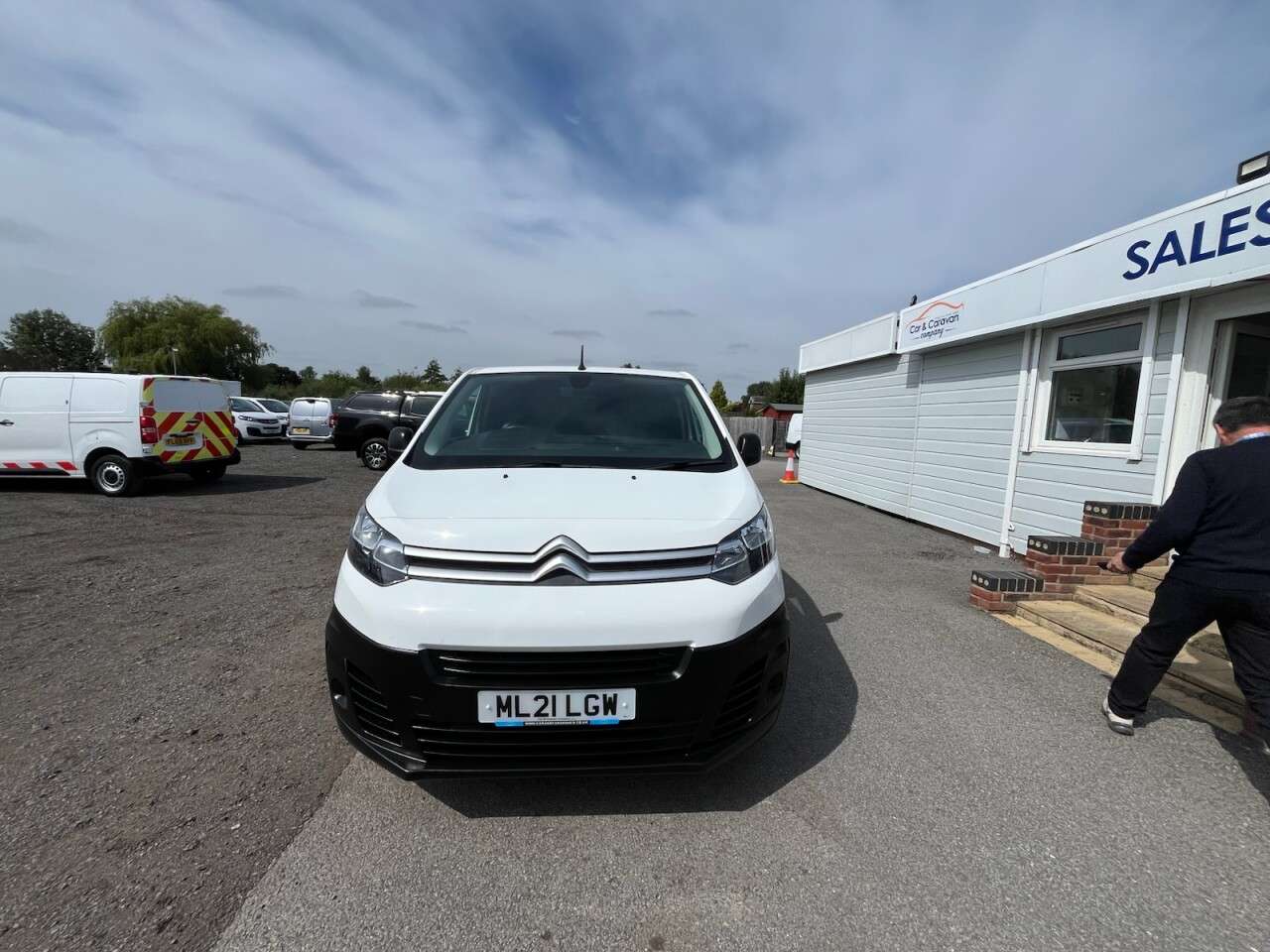 A 2021 CITROEN DISPATCH 1.5 BlueHDi 1000 Enterprise M Panel Van 6dr Diesel Manual FWD 2 Euro 6 (s/s A 2021 CITROEN DISPATCH 1.5 BlueHDi 1000 Enterprise M Panel Van 6dr Diesel Manual FWD 2 Euro 6 (s/s