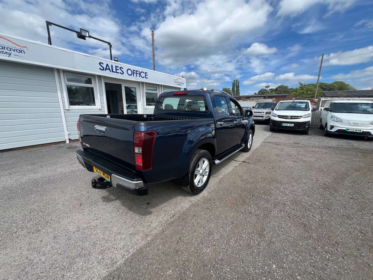 2017 ISUZU D-MAX 2017 ISUZU D-MAX