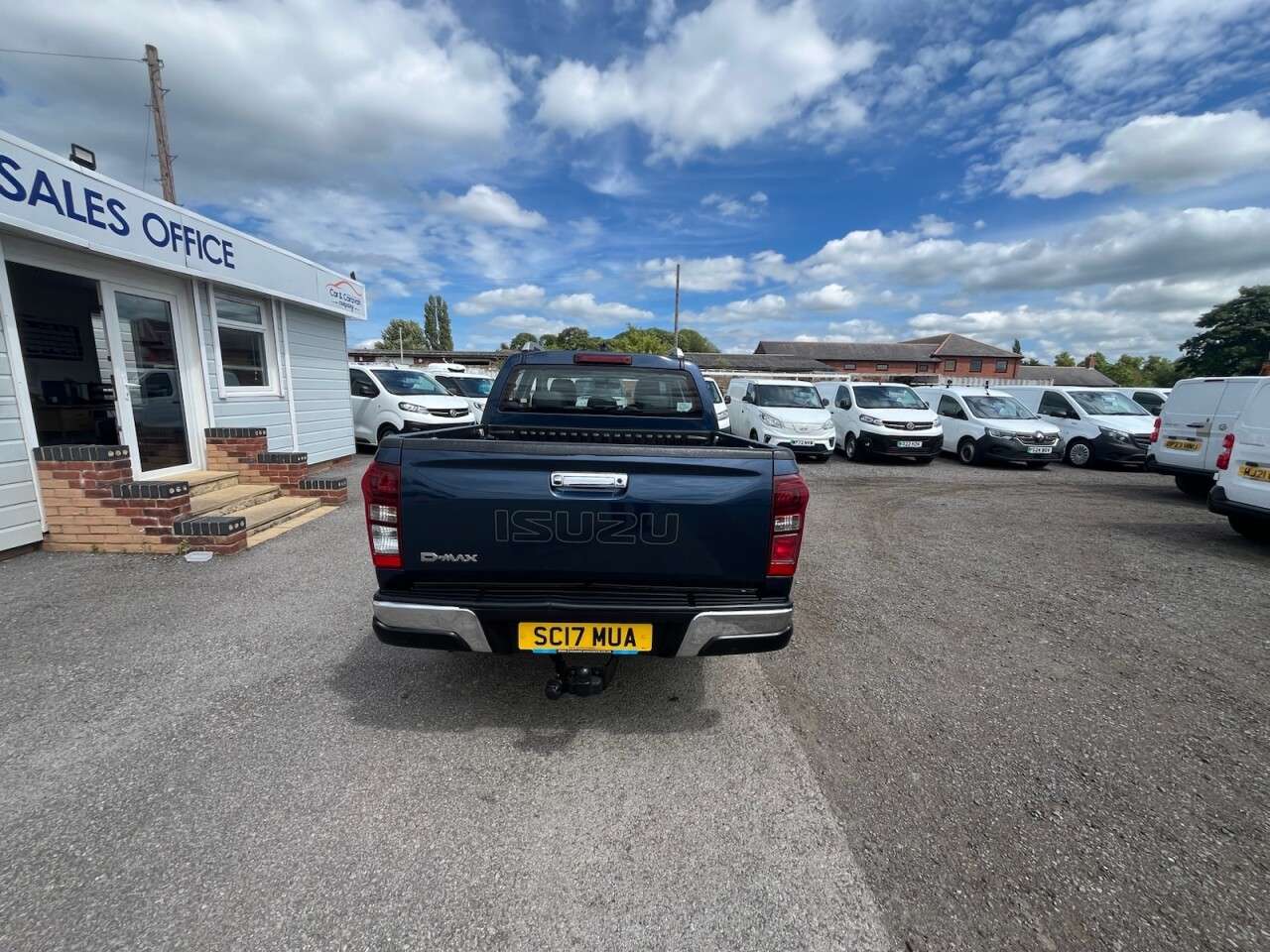 2017 ISUZU D-MAX 2017 ISUZU D-MAX