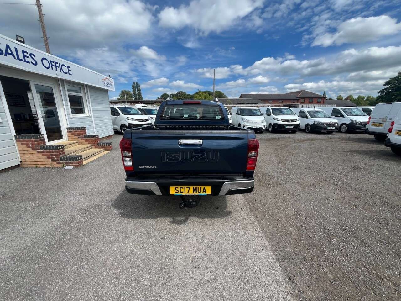 2017 ISUZU D-MAX 2017 ISUZU D-MAX
