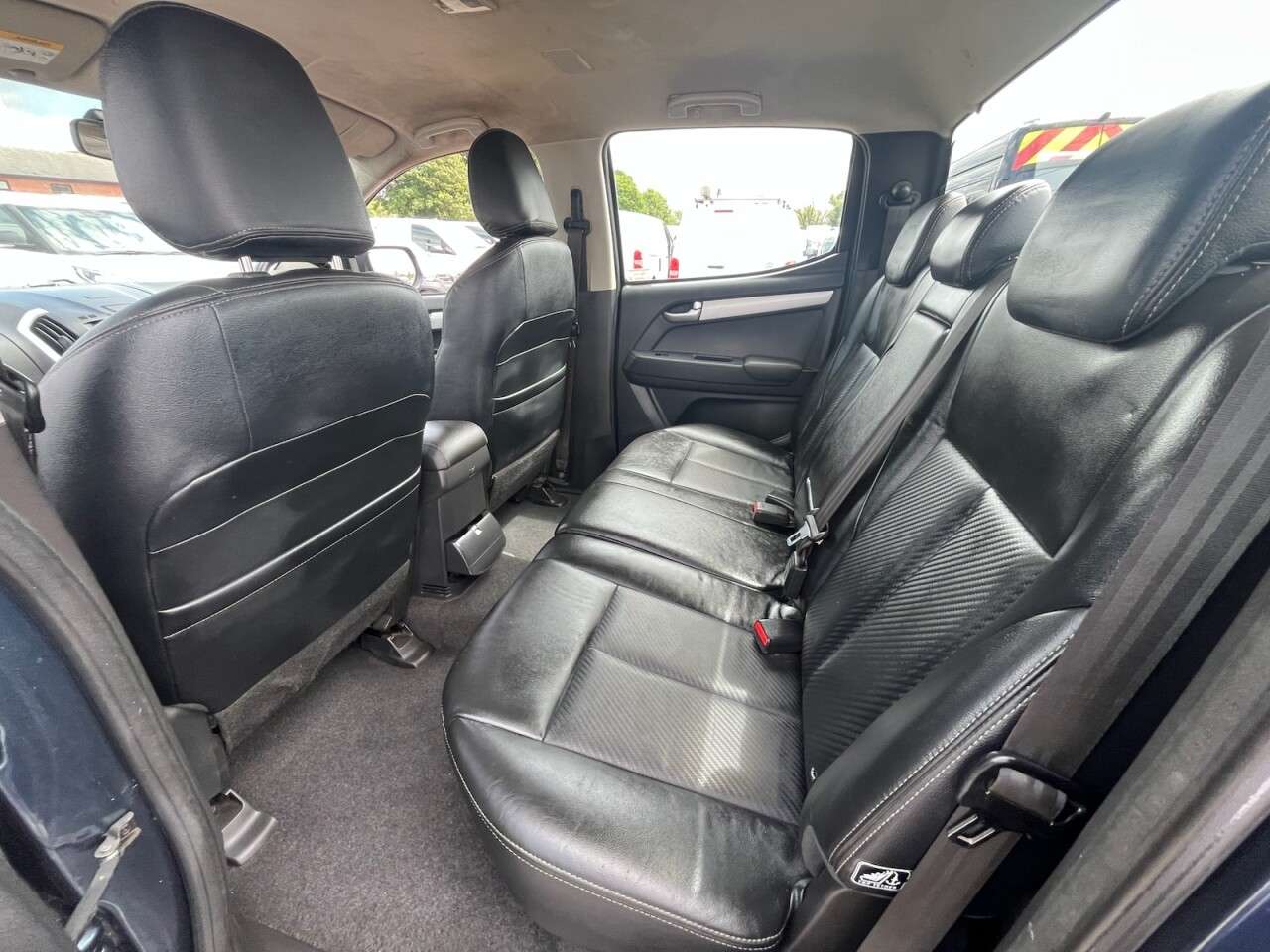 2017 ISUZU D-MAX 2017 ISUZU D-MAX