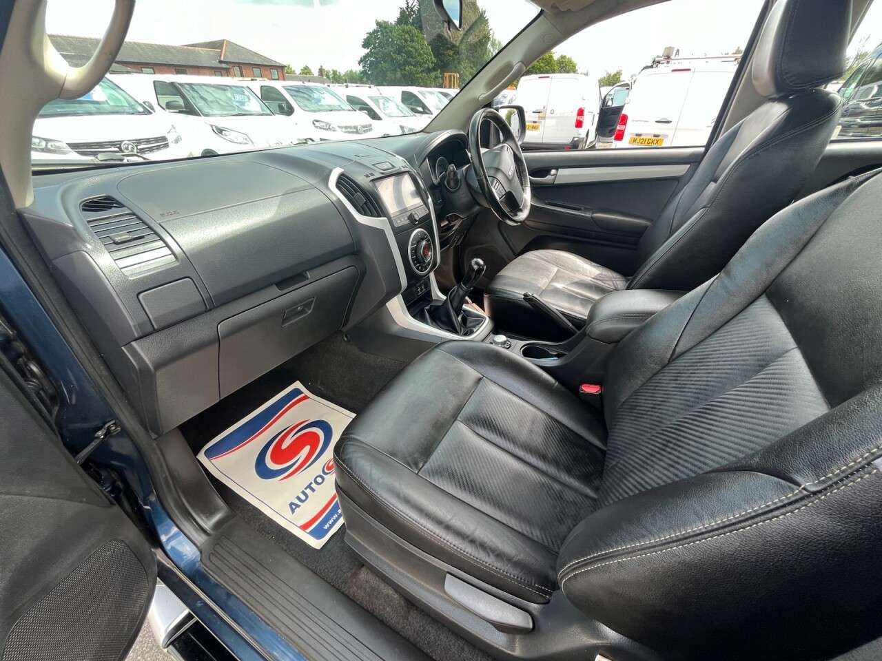 2017 ISUZU D-MAX 2017 ISUZU D-MAX