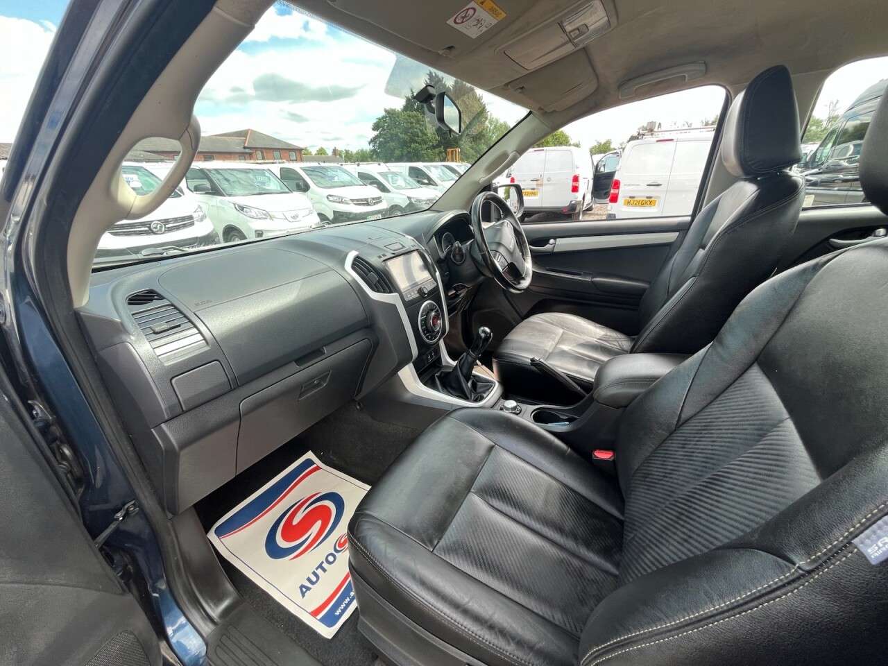 2017 ISUZU D-MAX 2017 ISUZU D-MAX