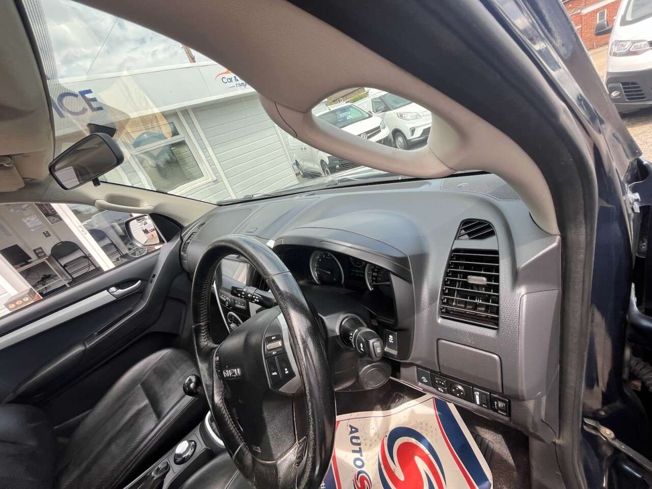 2017 ISUZU D-MAX 2017 ISUZU D-MAX