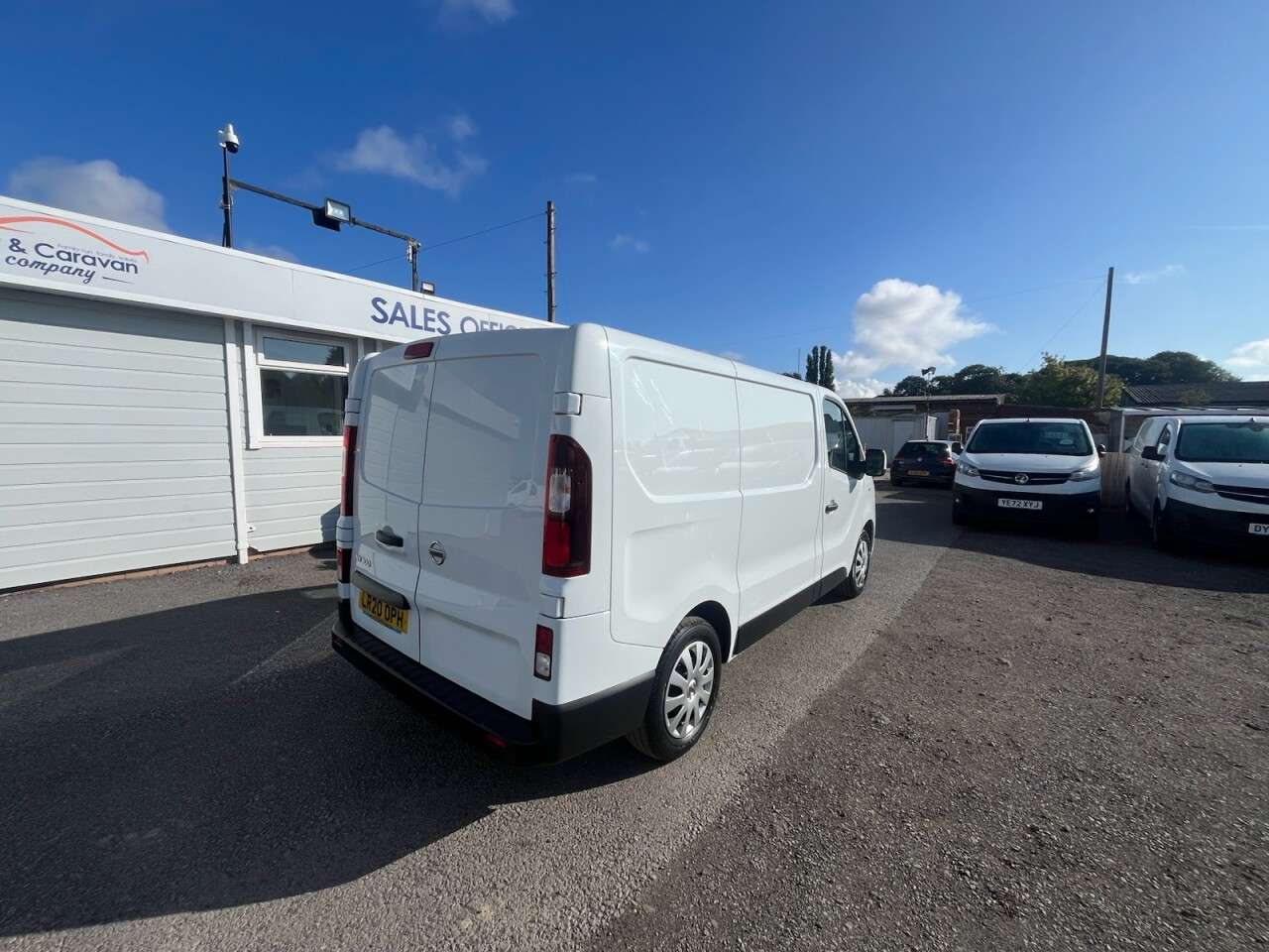 2020 NISSAN NV300 2020 NISSAN NV300