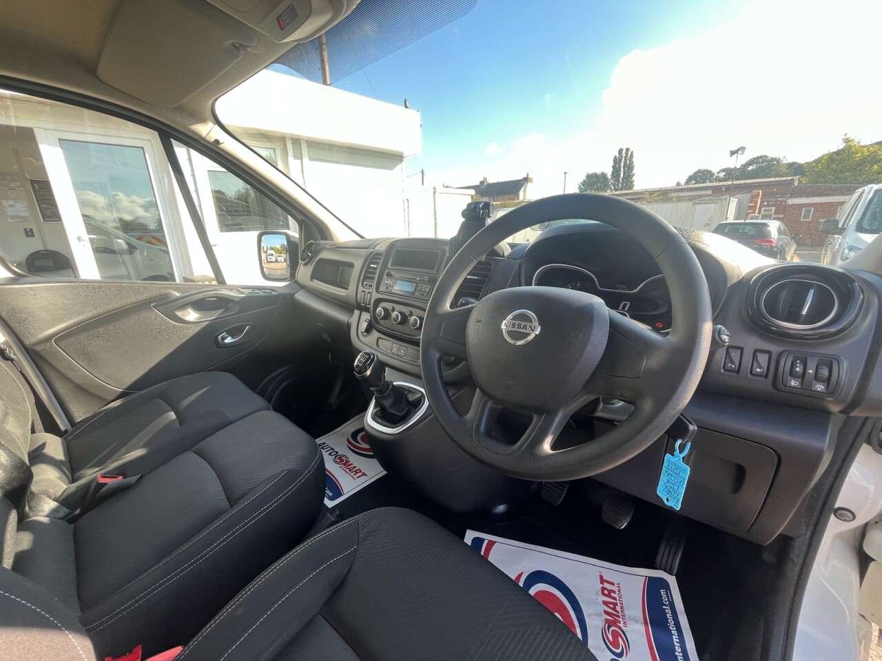 2020 NISSAN NV300 2020 NISSAN NV300