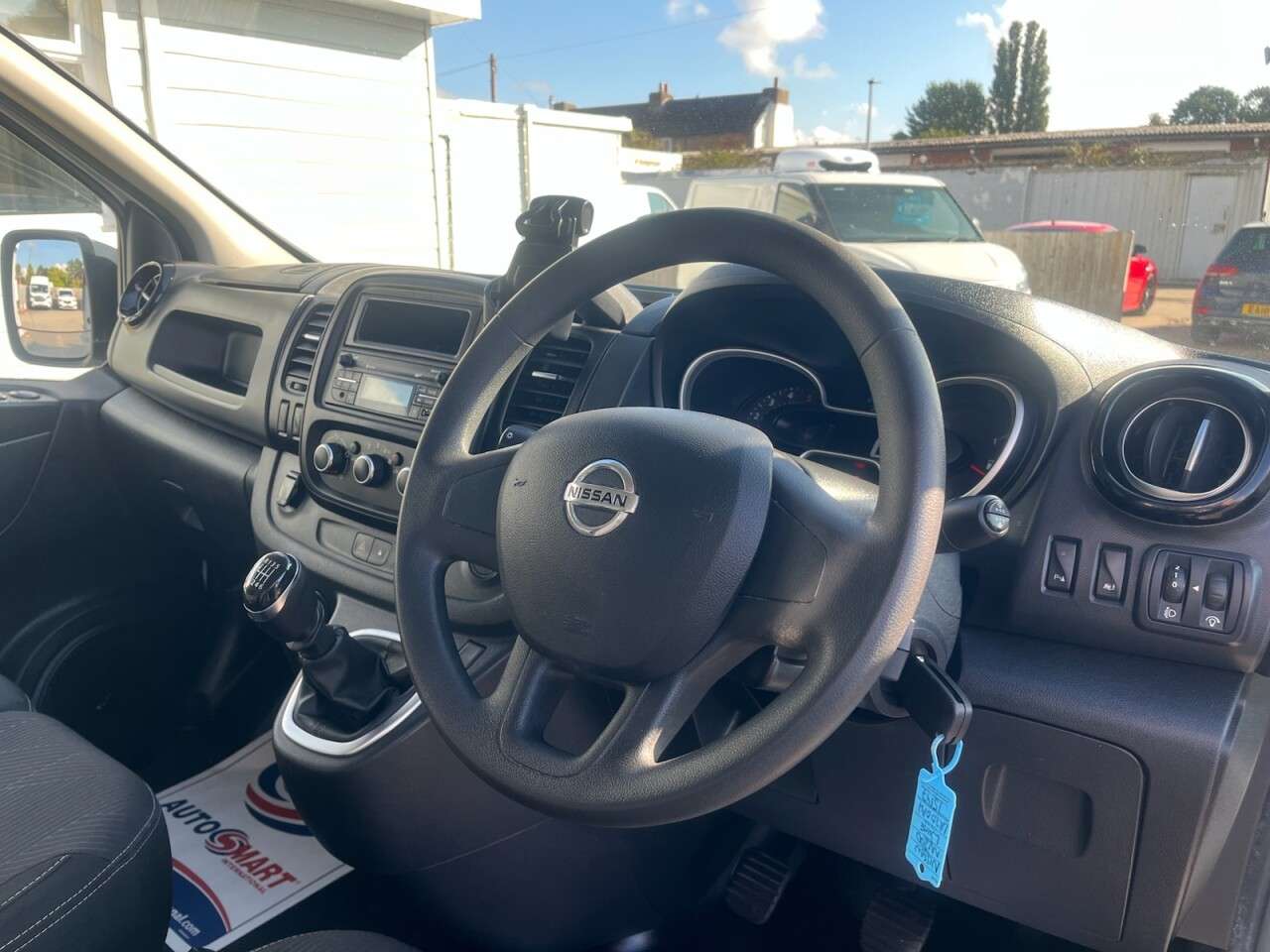 2020 NISSAN NV300 2020 NISSAN NV300