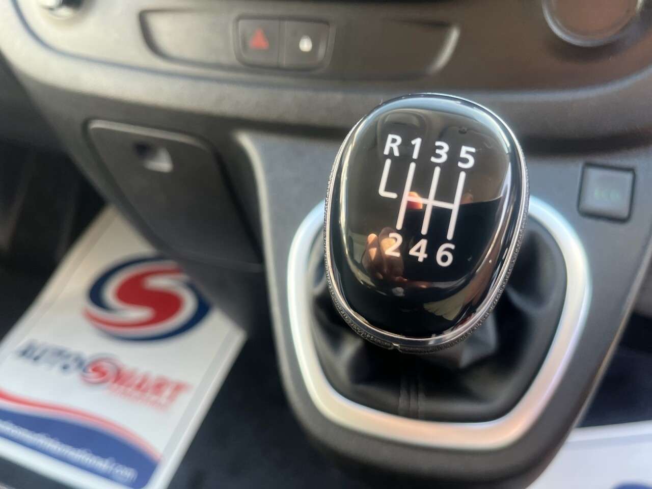 2020 NISSAN NV300 2020 NISSAN NV300