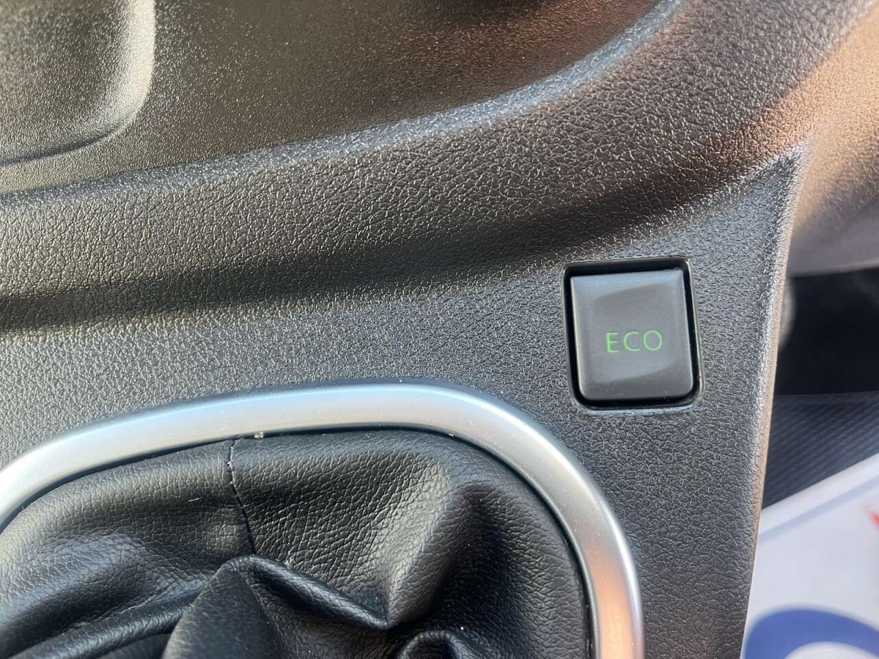 2020 NISSAN NV300 2020 NISSAN NV300