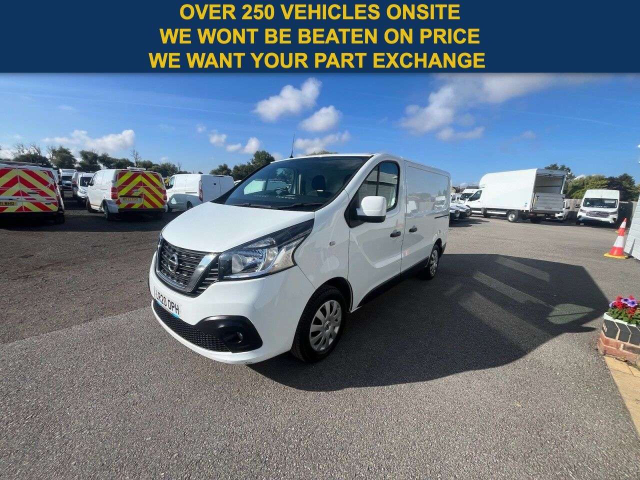 2020 NISSAN NV300 2020 NISSAN NV300