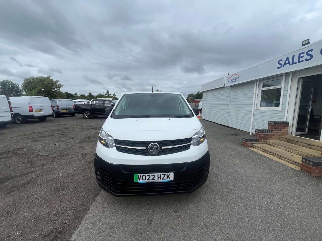 A 2022 VAUXHALL VIVARO ELECTRIC 3100 75kWh Dynamic Panel Van 6dr Electric Auto L1 H1 (7.4kW Charger) (136 p A 2022 VAUXHALL VIVARO ELECTRIC 3100 75kWh Dynamic Panel Van 6dr Electric Auto L1 H1 (7.4kW Charger) (136 p