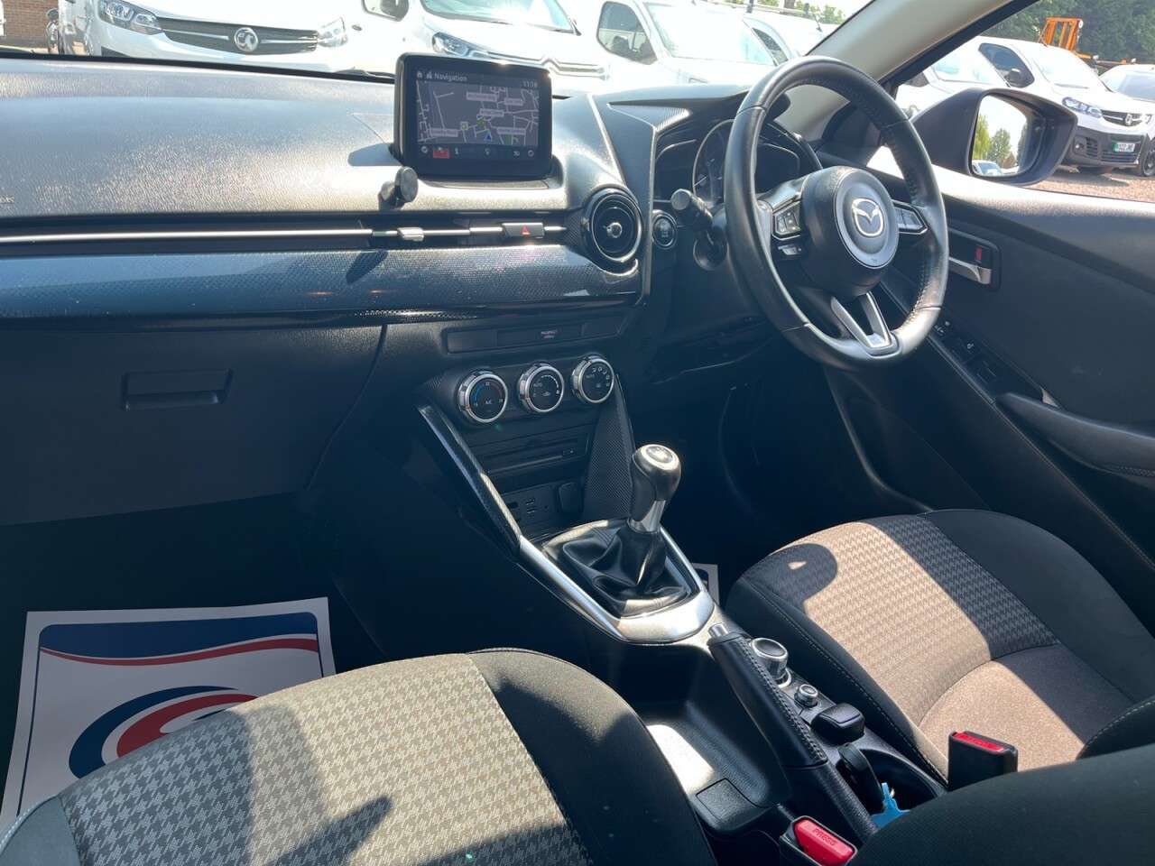 2017 MAZDA MAZDA2 2017 MAZDA MAZDA2