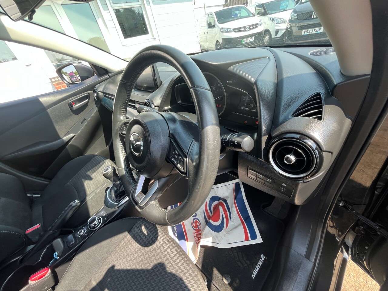 2017 MAZDA MAZDA2 2017 MAZDA MAZDA2