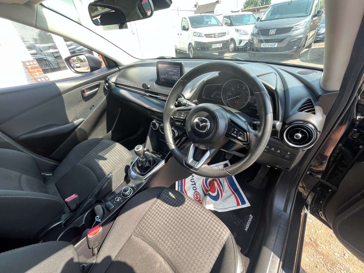 2017 MAZDA MAZDA2 2017 MAZDA MAZDA2