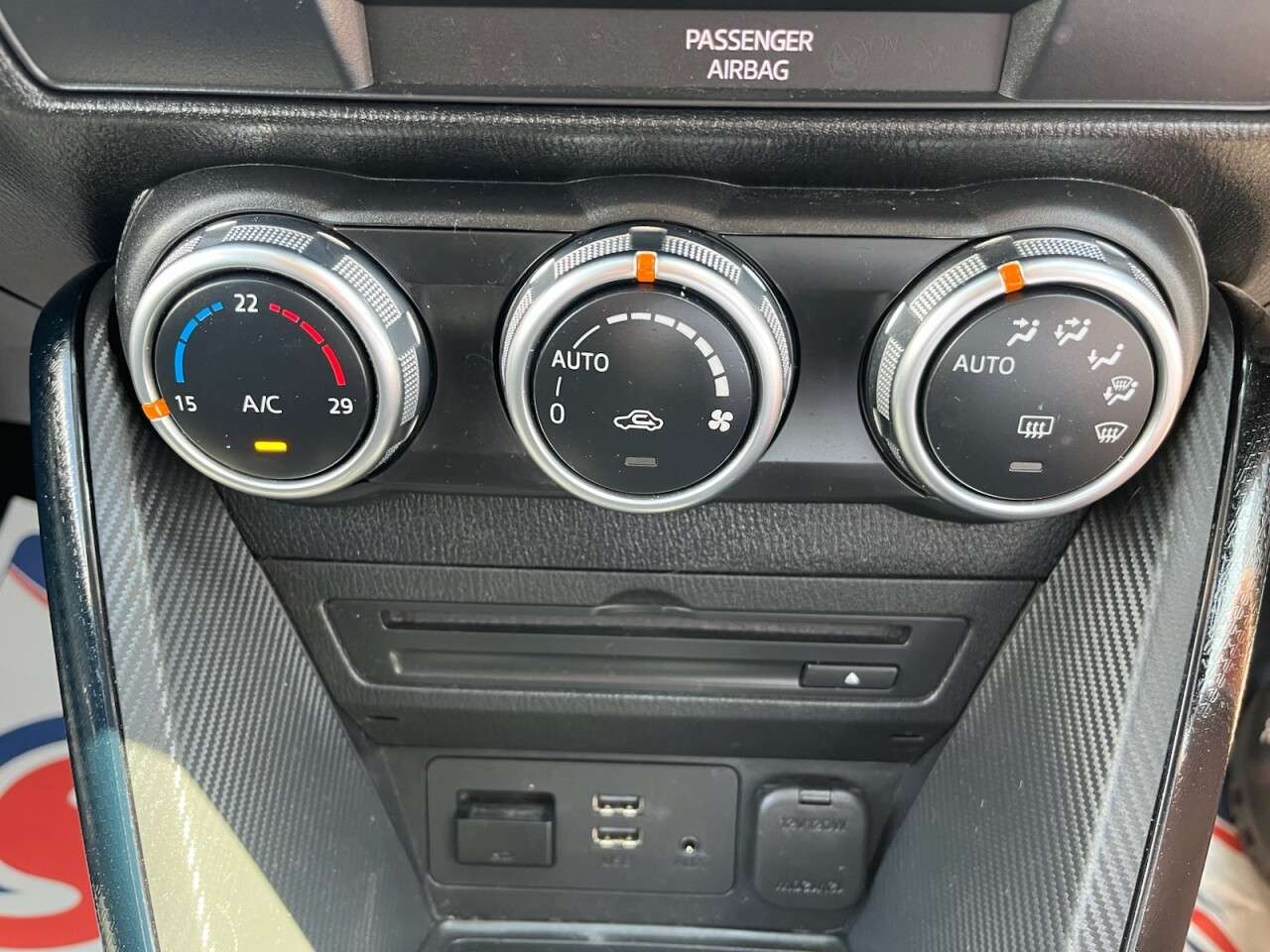 2017 MAZDA MAZDA2 2017 MAZDA MAZDA2