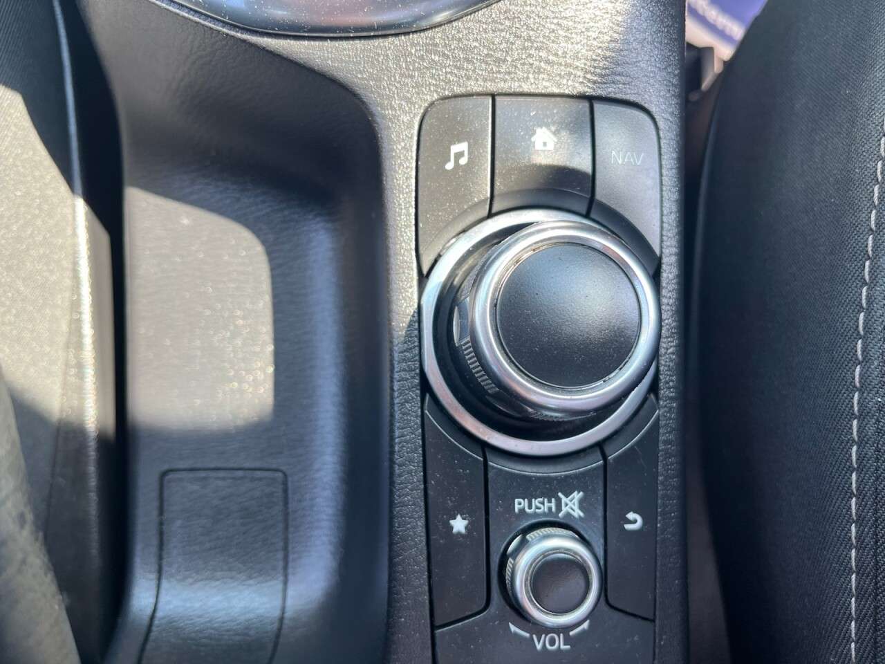 2017 MAZDA MAZDA2 2017 MAZDA MAZDA2
