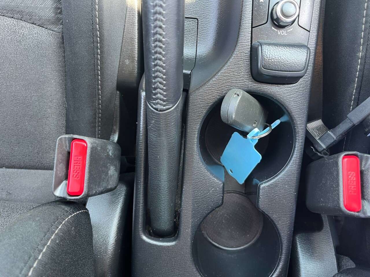2017 MAZDA MAZDA2 2017 MAZDA MAZDA2
