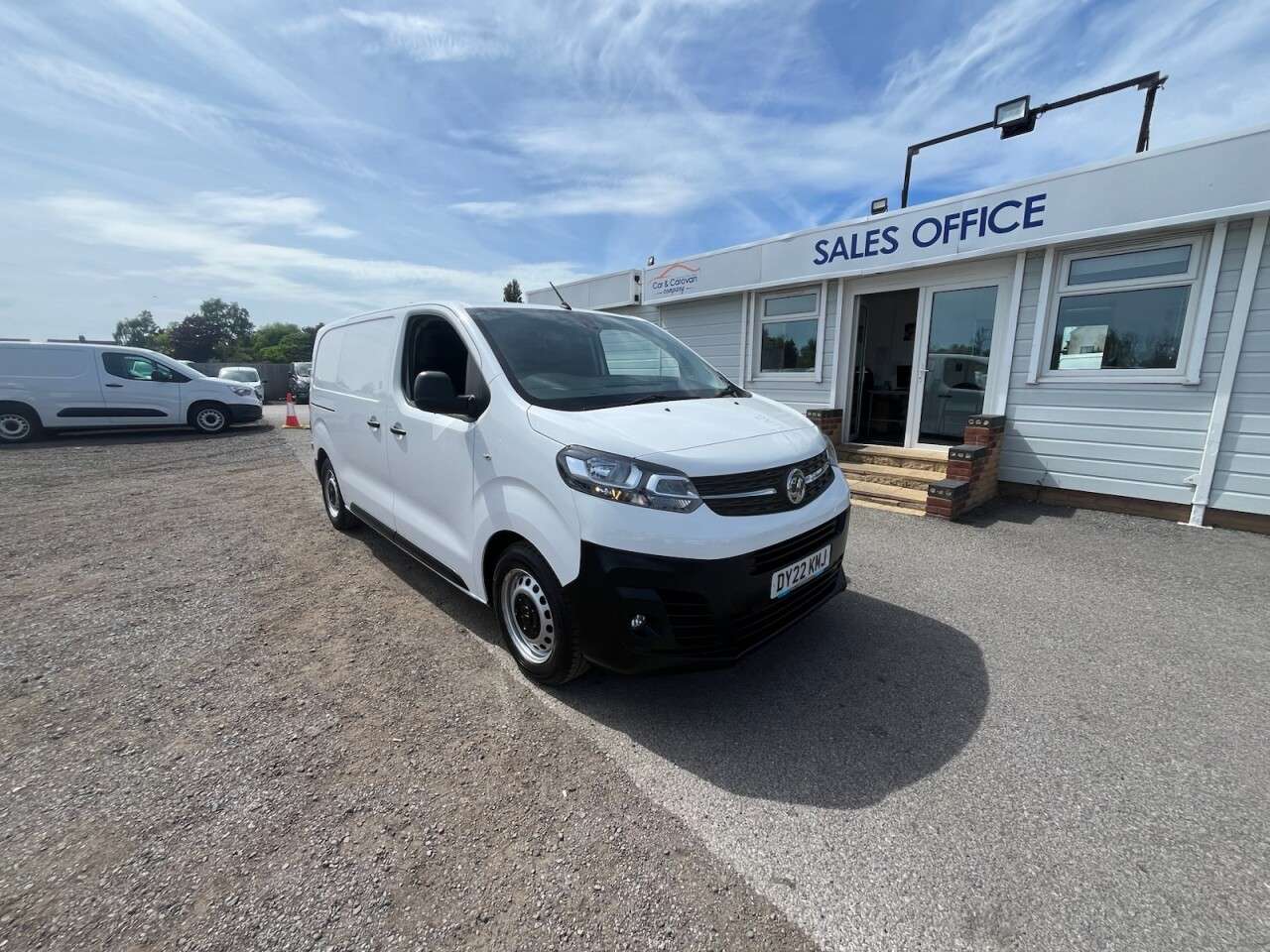 A 2022 VAUXHALL VIVARO 1.5 Turbo D 2700 Dynamic Panel Van 6dr Diesel Manual L1 H1 Euro 6 (s/s) (10 A 2022 VAUXHALL VIVARO 1.5 Turbo D 2700 Dynamic Panel Van 6dr Diesel Manual L1 H1 Euro 6 (s/s) (10
