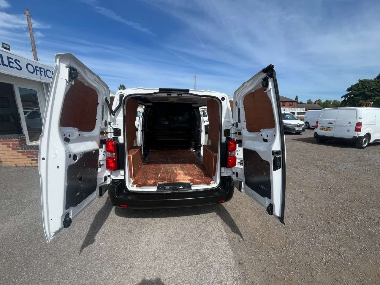 2022 VAUXHALL VIVARO 2022 VAUXHALL VIVARO