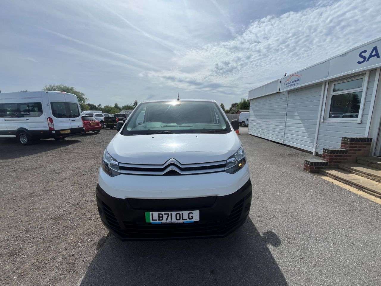 A 2021 CITROEN E-DISPATCH e 1000 75kWh Enterprise Pro M Panel Van 6dr Electric Auto MWB (7.4kW Charge A 2021 CITROEN E-DISPATCH e 1000 75kWh Enterprise Pro M Panel Van 6dr Electric Auto MWB (7.4kW Charge