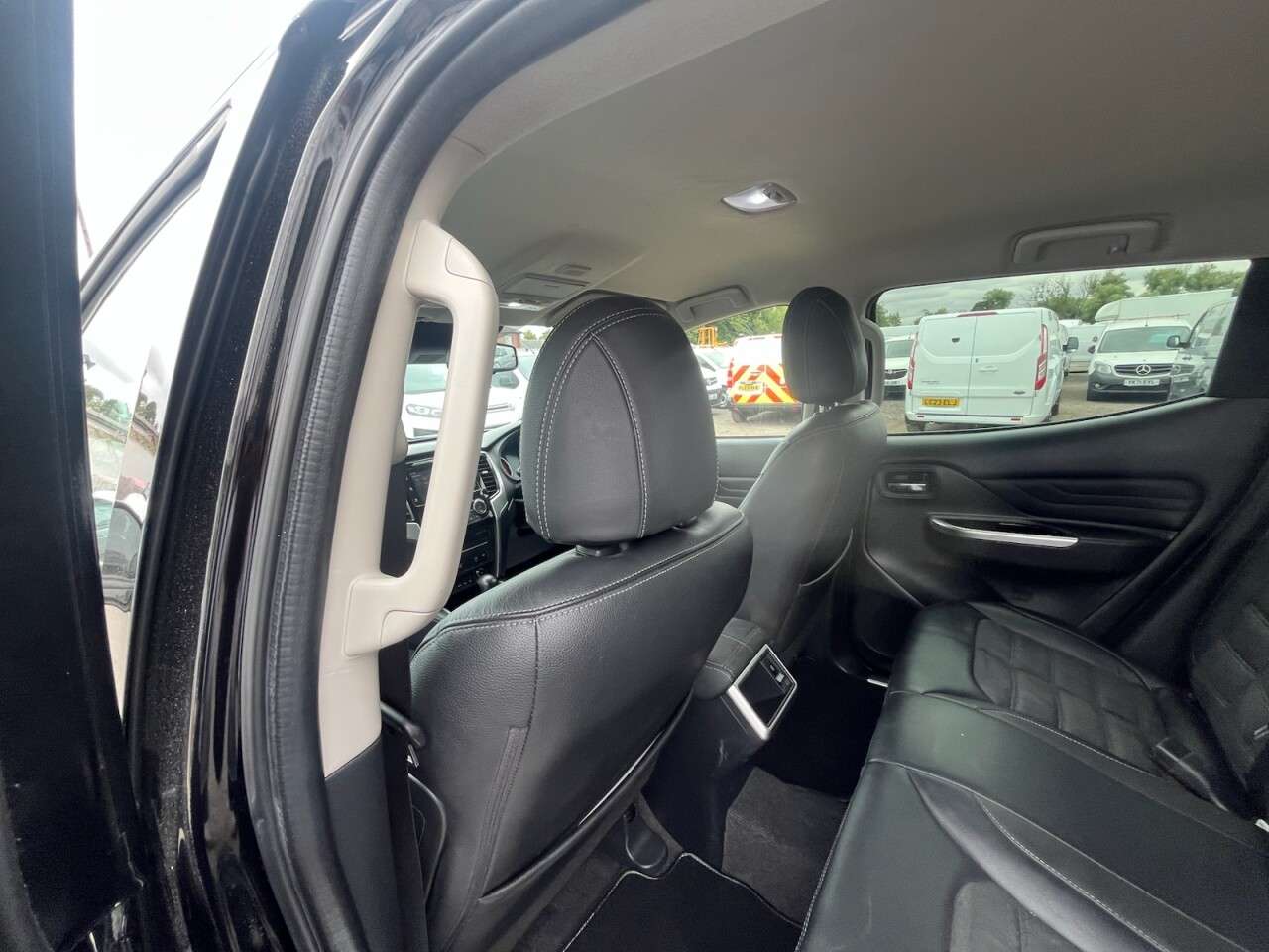 2021 MITSUBISHI L200 2021 MITSUBISHI L200