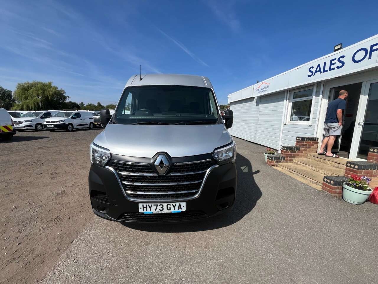 A 2023 RENAULT MASTER 2.3 dCi 35 Business+ Panel Van 4dr Diesel Manual FWD LWB Medium Roof Euro 6 A 2023 RENAULT MASTER 2.3 dCi 35 Business+ Panel Van 4dr Diesel Manual FWD LWB Medium Roof Euro 6