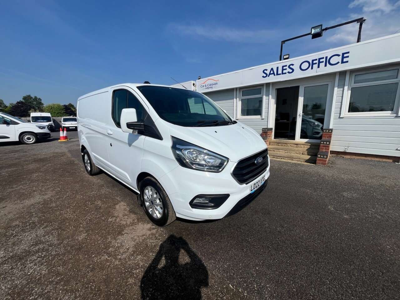 A 2022 FORD TRANSIT CUSTOM 2.0 300 EcoBlue Limited Panel Van 5dr Diesel Manual L1 H1 Euro 6 (s/s) (130 A 2022 FORD TRANSIT CUSTOM 2.0 300 EcoBlue Limited Panel Van 5dr Diesel Manual L1 H1 Euro 6 (s/s) (130