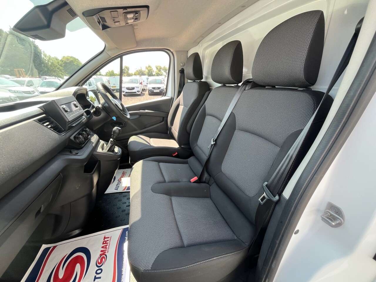 2023 RENAULT TRAFIC 2023 RENAULT TRAFIC