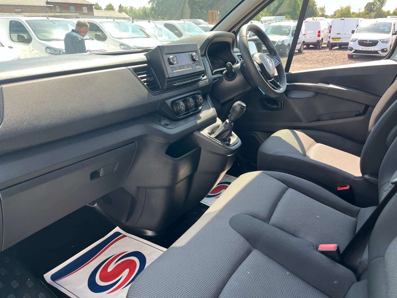 2023 RENAULT TRAFIC 2023 RENAULT TRAFIC