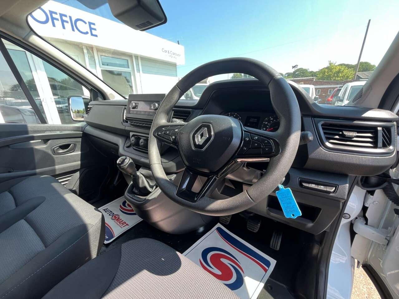 2023 RENAULT TRAFIC 2023 RENAULT TRAFIC