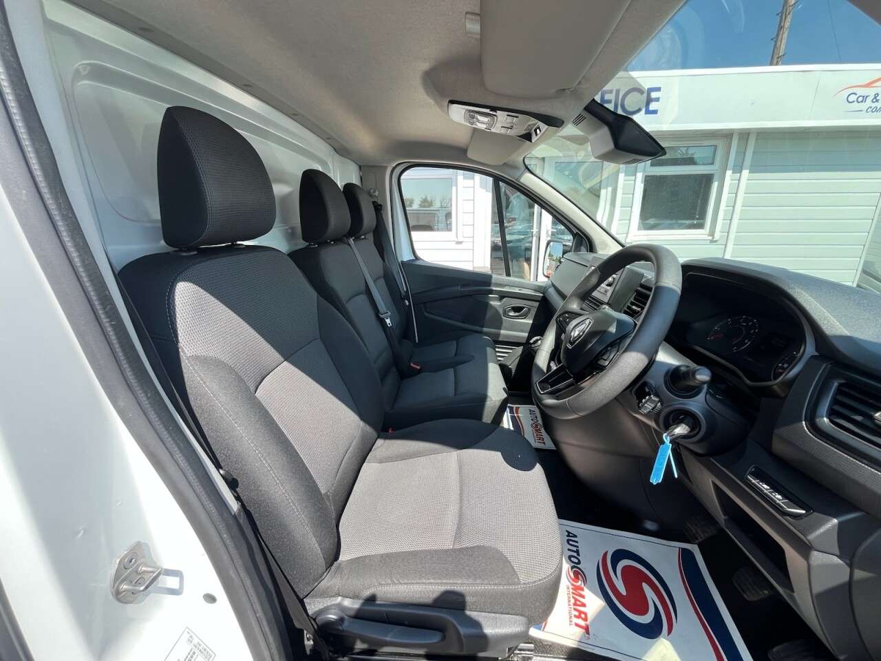 2023 RENAULT TRAFIC 2023 RENAULT TRAFIC