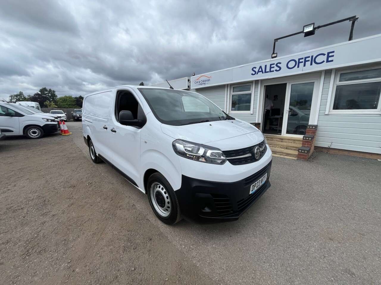 A 2023 VAUXHALL VIVARO 1.5 Turbo D 2900 Prime Panel Van 6dr Diesel Manual L2 H1 Euro 6 (s/s) (100 A 2023 VAUXHALL VIVARO 1.5 Turbo D 2900 Prime Panel Van 6dr Diesel Manual L2 H1 Euro 6 (s/s) (100