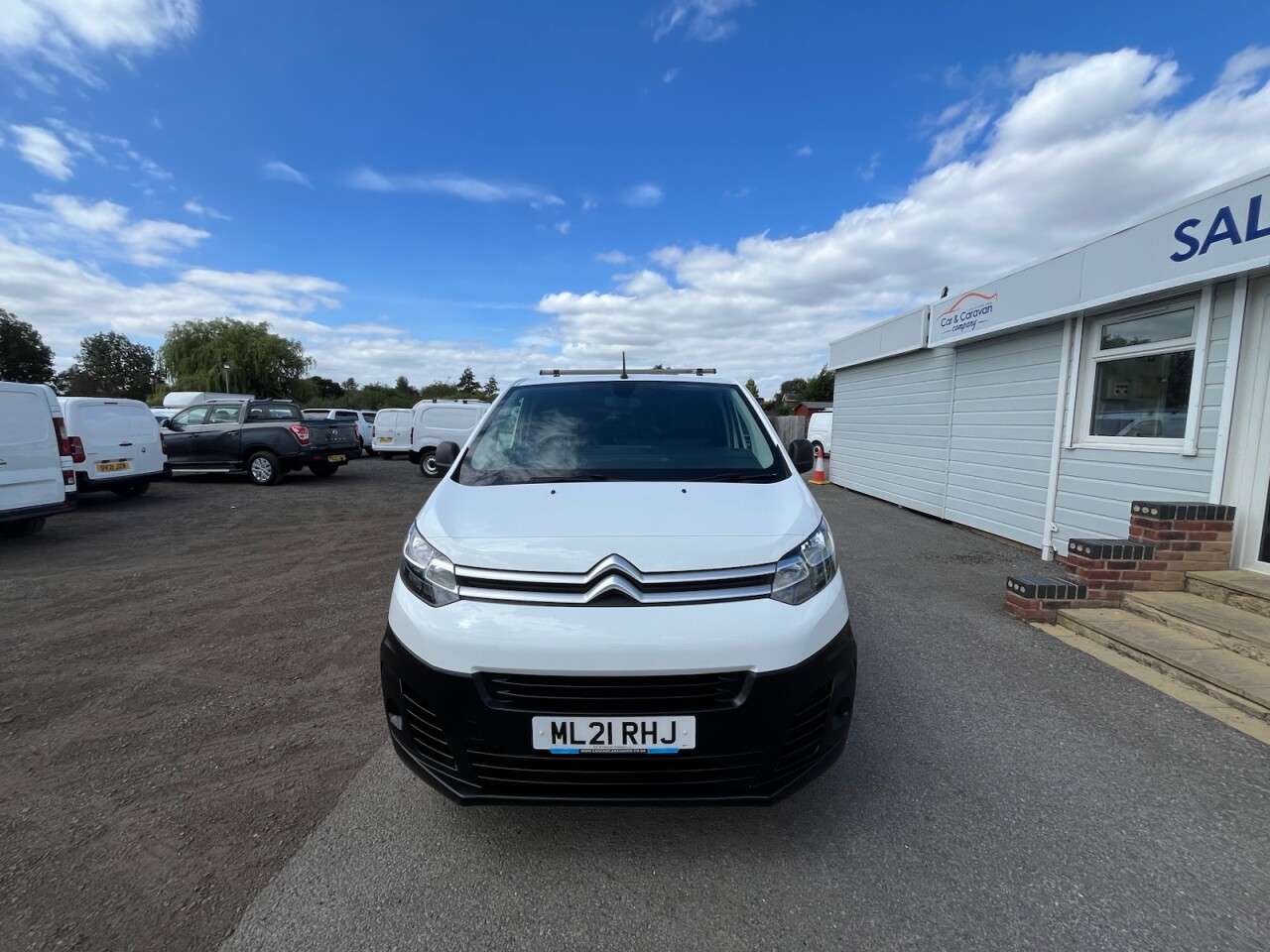 A 2021 CITROEN DISPATCH 1.5 BlueHDi 1000 Enterprise M Panel Van 6dr Diesel Manual FWD 2 Euro 6 (s/s A 2021 CITROEN DISPATCH 1.5 BlueHDi 1000 Enterprise M Panel Van 6dr Diesel Manual FWD 2 Euro 6 (s/s