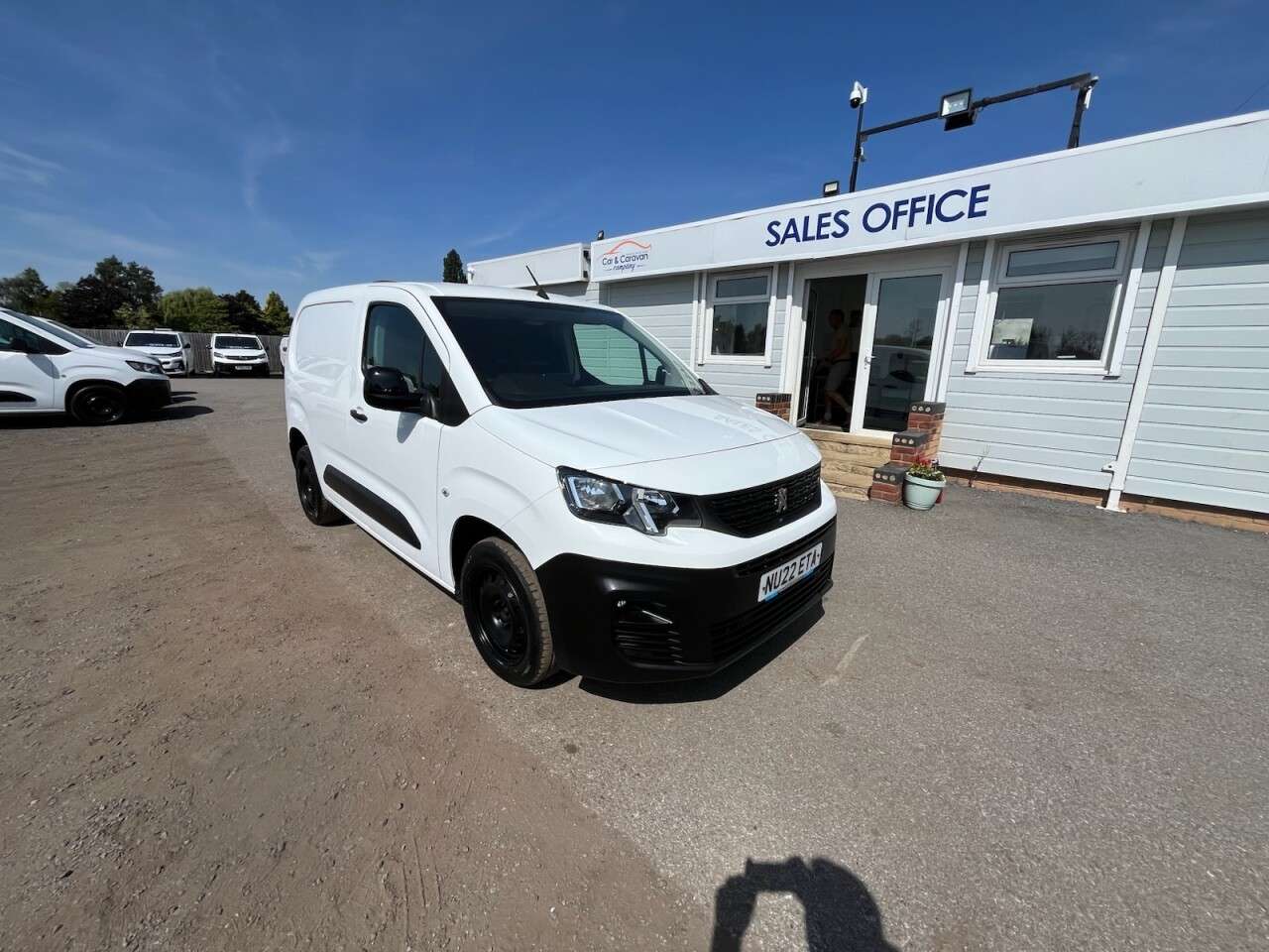 A 2022 PEUGEOT PARTNER 1.5 BlueHDi 1000 Professional Premium Standard Panel Van 5dr Diesel Manual A 2022 PEUGEOT PARTNER 1.5 BlueHDi 1000 Professional Premium Standard Panel Van 5dr Diesel Manual