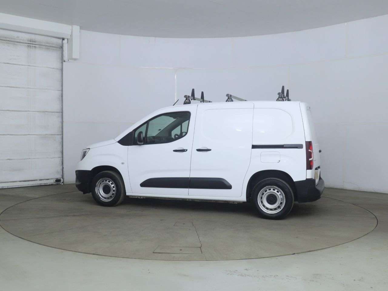 A 2021 VAUXHALL COMBO 1.5 Turbo D 2000 Edition Panel Van 4dr Diesel Manual L1 H1 Euro 6 (s/s) (75 A 2021 VAUXHALL COMBO 1.5 Turbo D 2000 Edition Panel Van 4dr Diesel Manual L1 H1 Euro 6 (s/s) (75