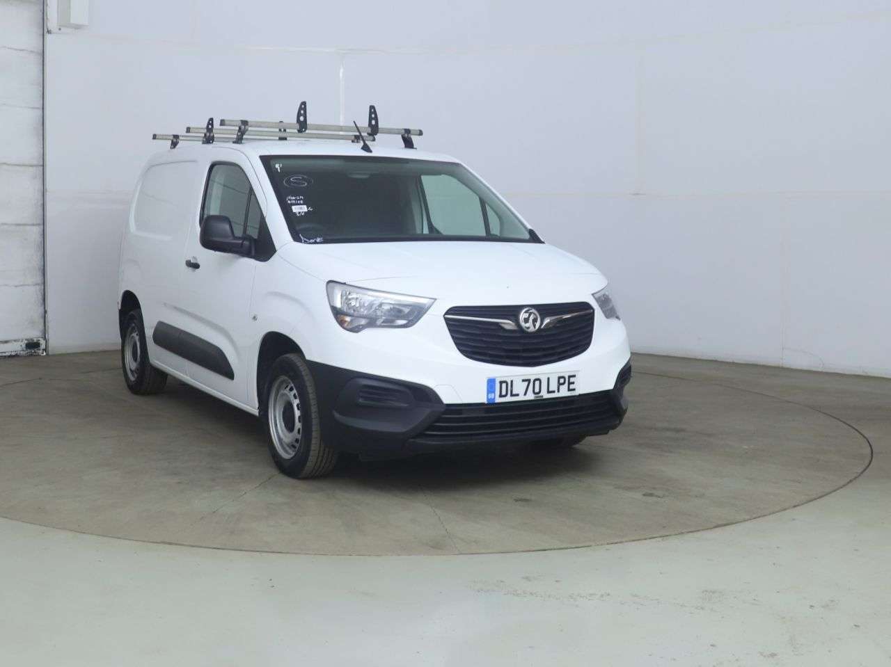 A 2021 VAUXHALL COMBO 1.5 Turbo D 2000 Edition Panel Van 4dr Diesel Manual L1 H1 Euro 6 (s/s) (75 A 2021 VAUXHALL COMBO 1.5 Turbo D 2000 Edition Panel Van 4dr Diesel Manual L1 H1 Euro 6 (s/s) (75