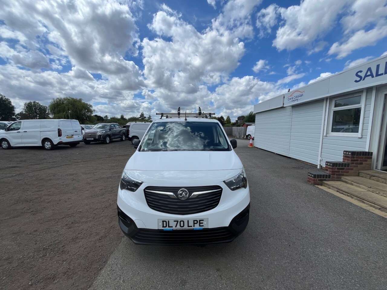 A 2021 VAUXHALL COMBO 1.5 Turbo D 2000 Edition Panel Van 4dr Diesel Manual L1 H1 Euro 6 (s/s) (75 A 2021 VAUXHALL COMBO 1.5 Turbo D 2000 Edition Panel Van 4dr Diesel Manual L1 H1 Euro 6 (s/s) (75