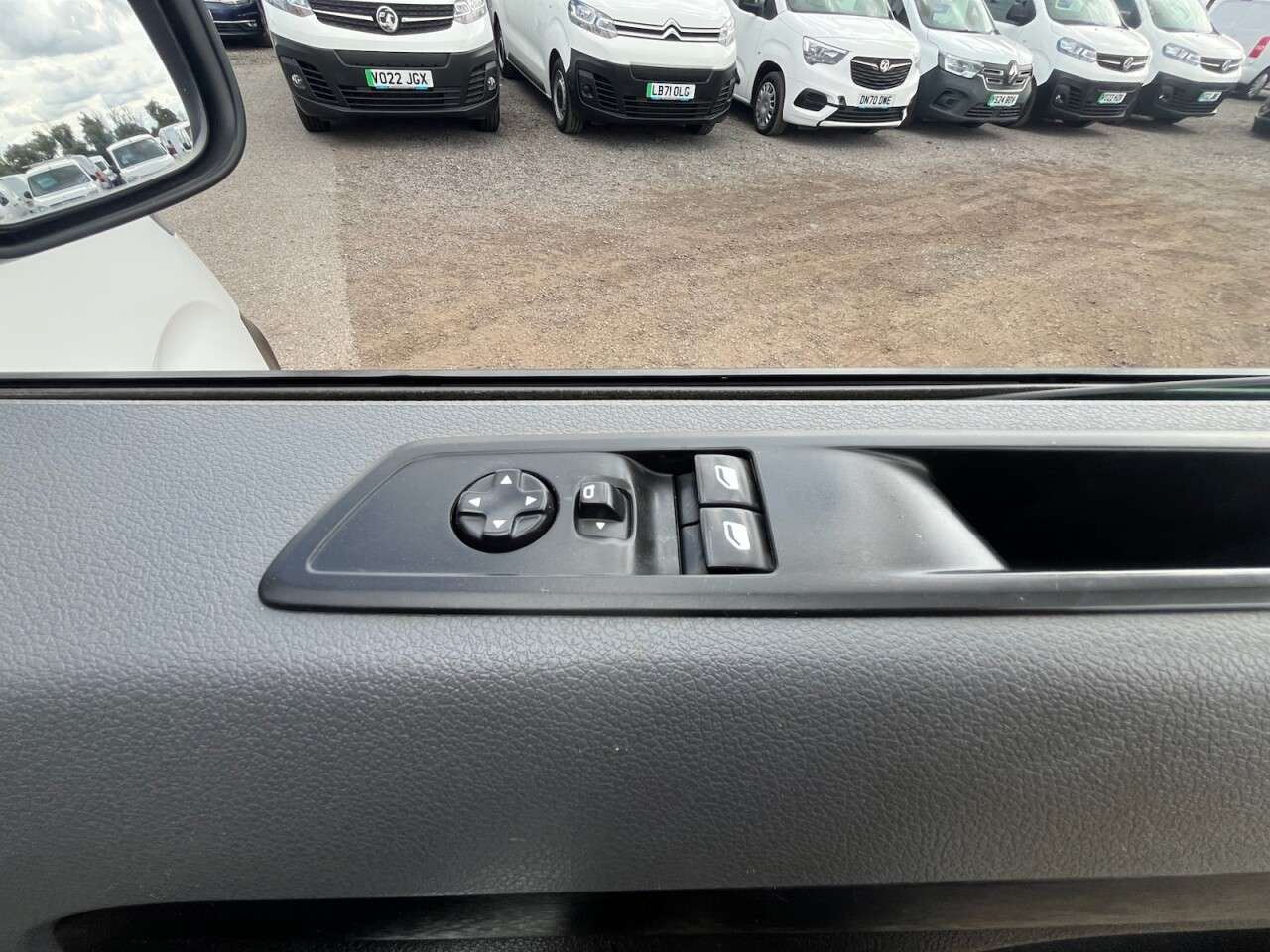2021 VAUXHALL VIVARO 2021 VAUXHALL VIVARO