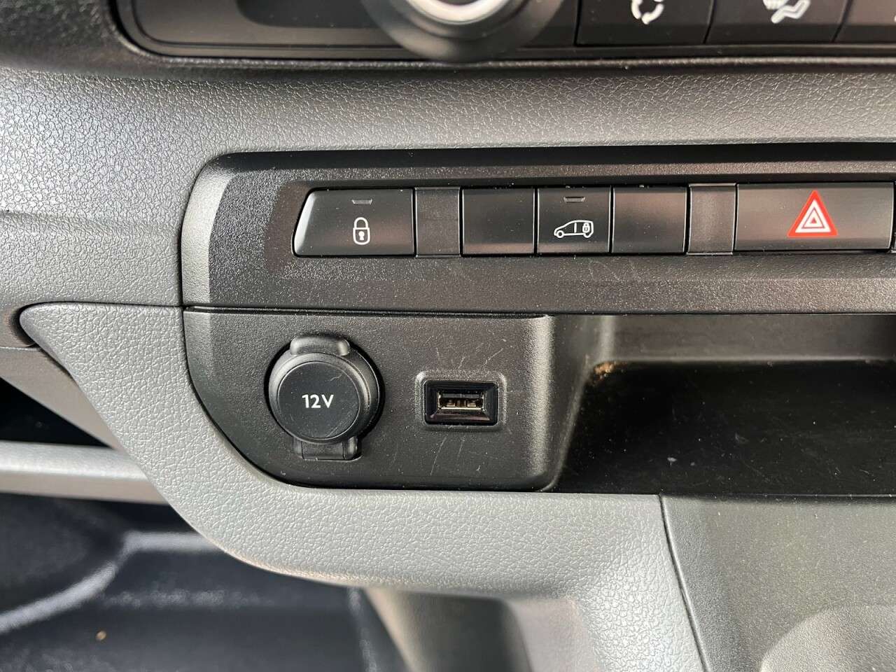 2021 VAUXHALL VIVARO 2021 VAUXHALL VIVARO