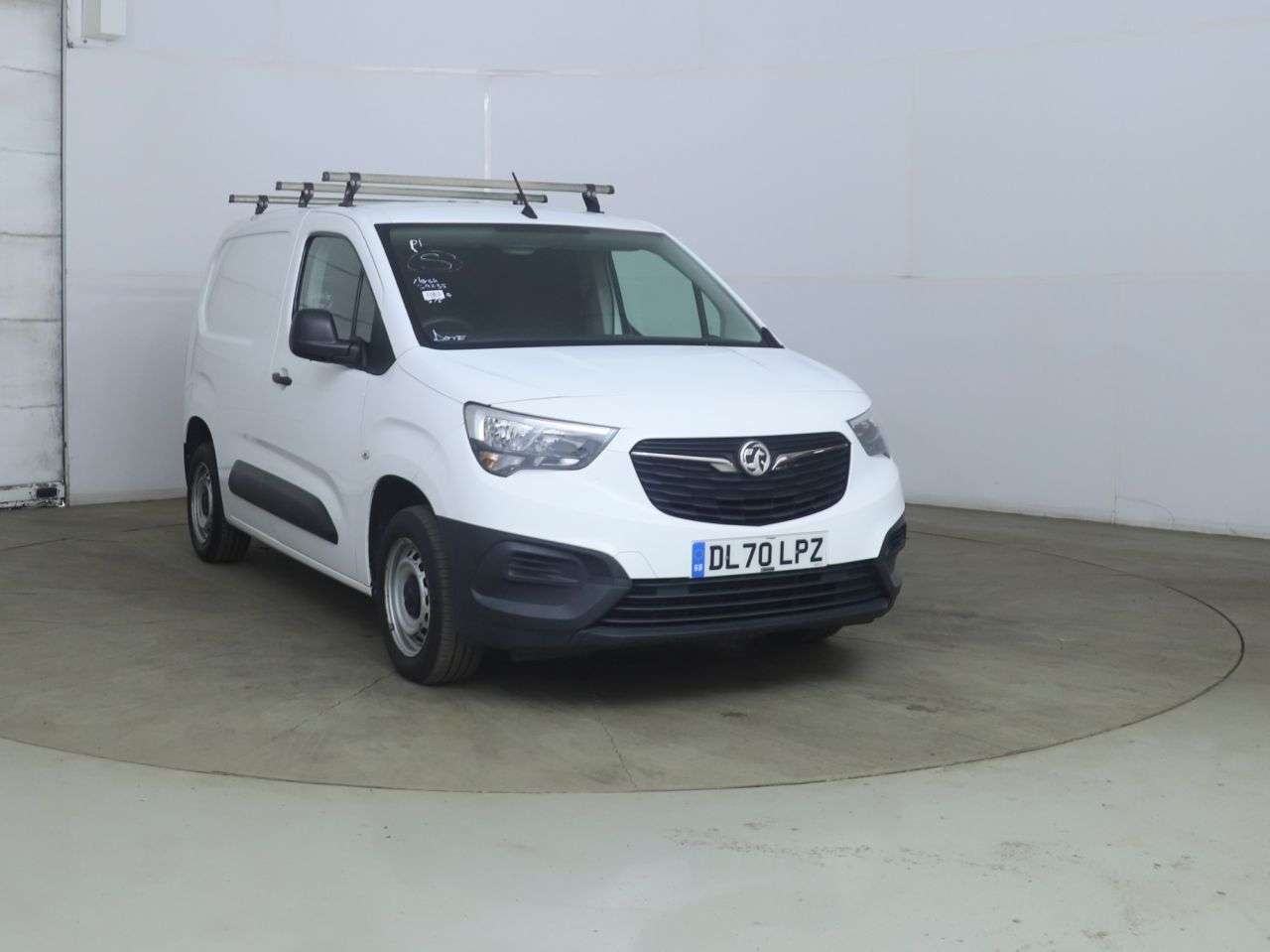A 2021 VAUXHALL COMBO 1.5 Turbo D 2000 Edition Panel Van 4dr Diesel Manual L1 H1 Euro 6 (s/s) (75 A 2021 VAUXHALL COMBO 1.5 Turbo D 2000 Edition Panel Van 4dr Diesel Manual L1 H1 Euro 6 (s/s) (75