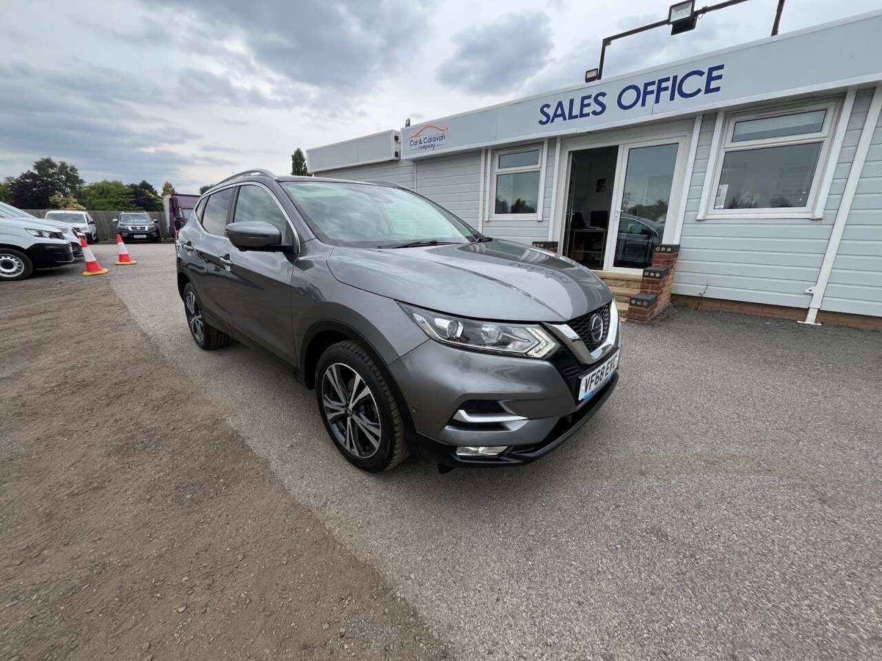 A 2019 NISSAN QASHQAI 1.3 DIG-T N-Connecta SUV 5dr Petrol Manual Euro 6 (s/s) (140 ps) * FINANCE A 2019 NISSAN QASHQAI 1.3 DIG-T N-Connecta SUV 5dr Petrol Manual Euro 6 (s/s) (140 ps) * FINANCE