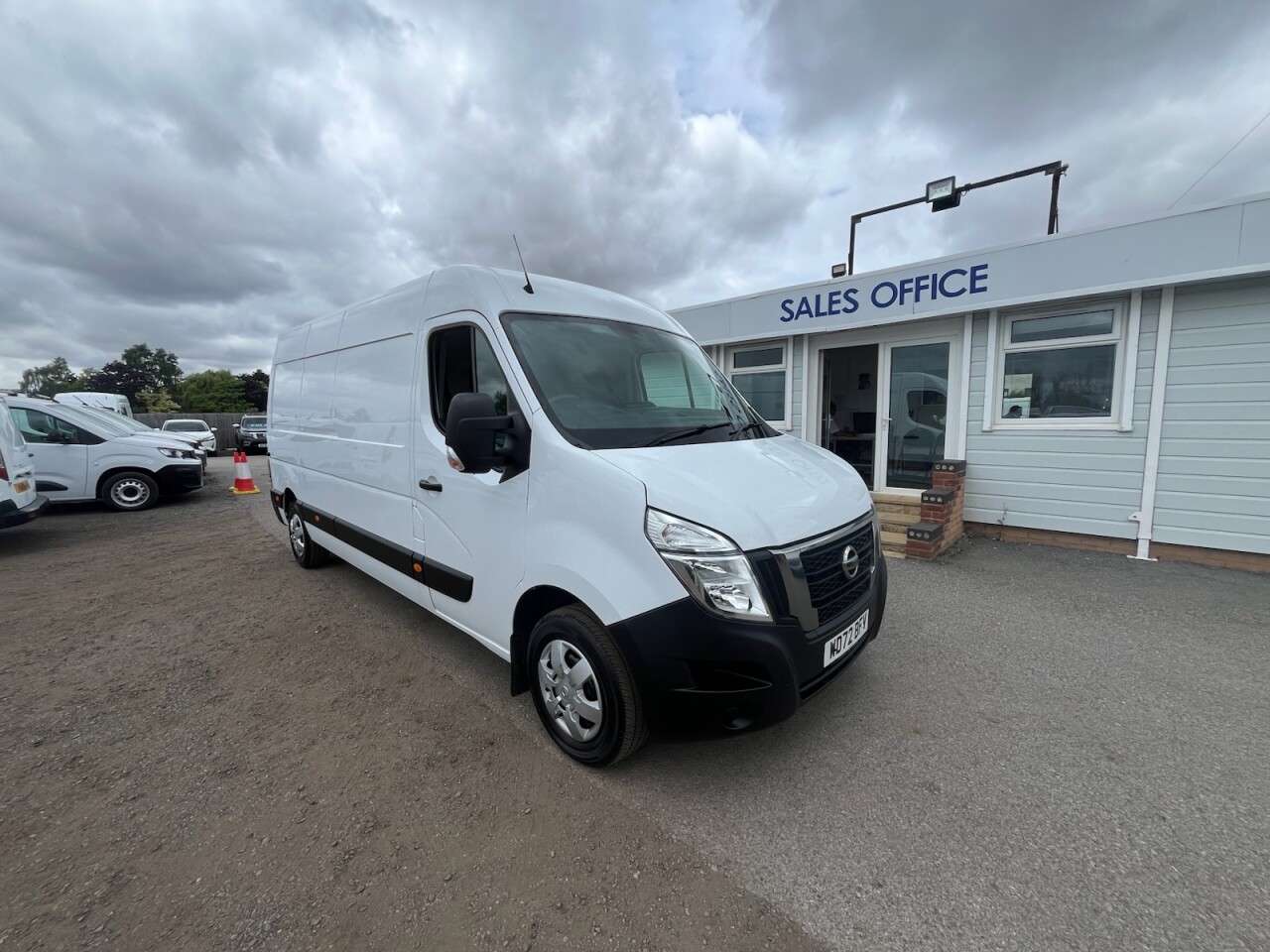A 2023 NISSAN INTERSTAR 2.3 dCi 35 Acenta Panel Van 4dr Diesel Manual FWD L3 H2 Euro 6 (135 ps) FIN A 2023 NISSAN INTERSTAR 2.3 dCi 35 Acenta Panel Van 4dr Diesel Manual FWD L3 H2 Euro 6 (135 ps) FIN
