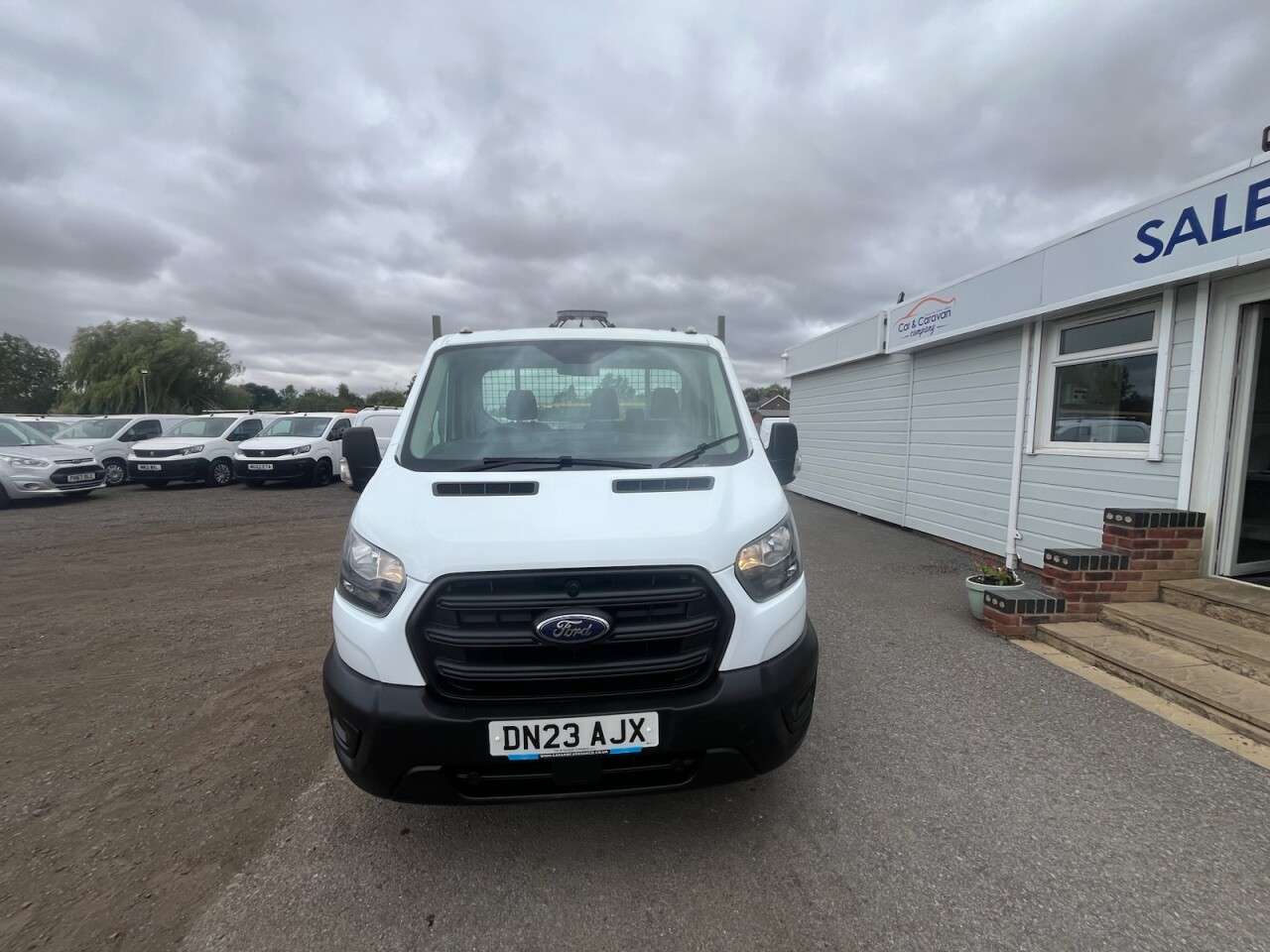 A 2023 FORD TRANSIT 2.0 350 EcoBlue HD Leader Dropside 2dr Diesel Manual RWD L4 Euro 6 (s/s) (D A 2023 FORD TRANSIT 2.0 350 EcoBlue HD Leader Dropside 2dr Diesel Manual RWD L4 Euro 6 (s/s) (D