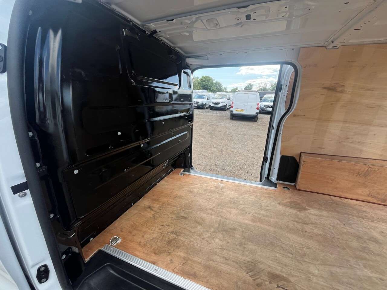 2023 VAUXHALL VIVARO 2023 VAUXHALL VIVARO