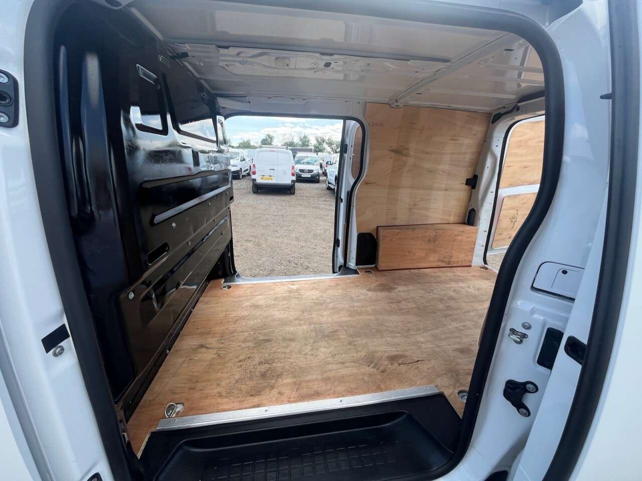 2023 VAUXHALL VIVARO 2023 VAUXHALL VIVARO