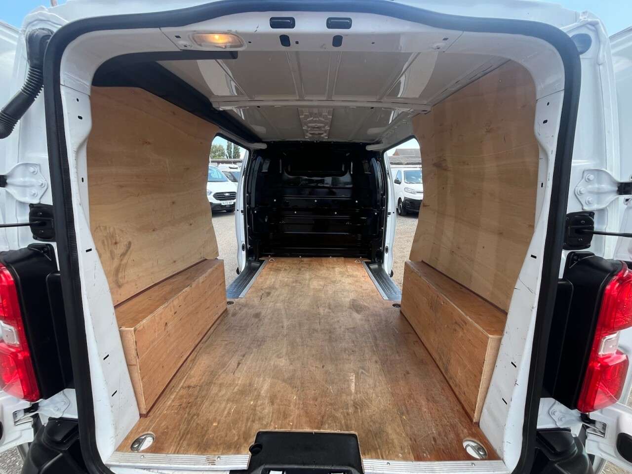 2023 VAUXHALL VIVARO 2023 VAUXHALL VIVARO