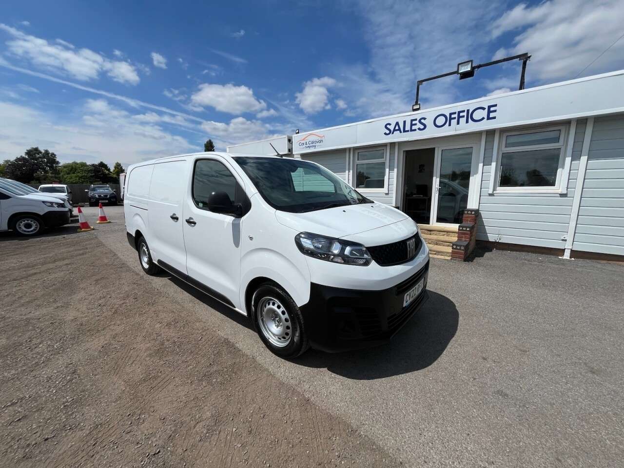 A 2022 FIAT SCUDO 2.0 Multijet Tecnico Panel Van 6dr Diesel Manual LWB Euro 6 (s/s) (145 ps) A 2022 FIAT SCUDO 2.0 Multijet Tecnico Panel Van 6dr Diesel Manual LWB Euro 6 (s/s) (145 ps)